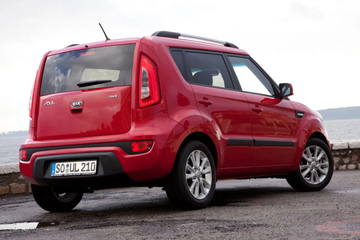 Kia Soul 1.6 CVVT Cool (14)