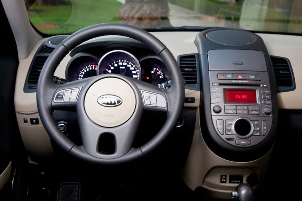 Kia Soul 1.6 CVVT Cool (23)