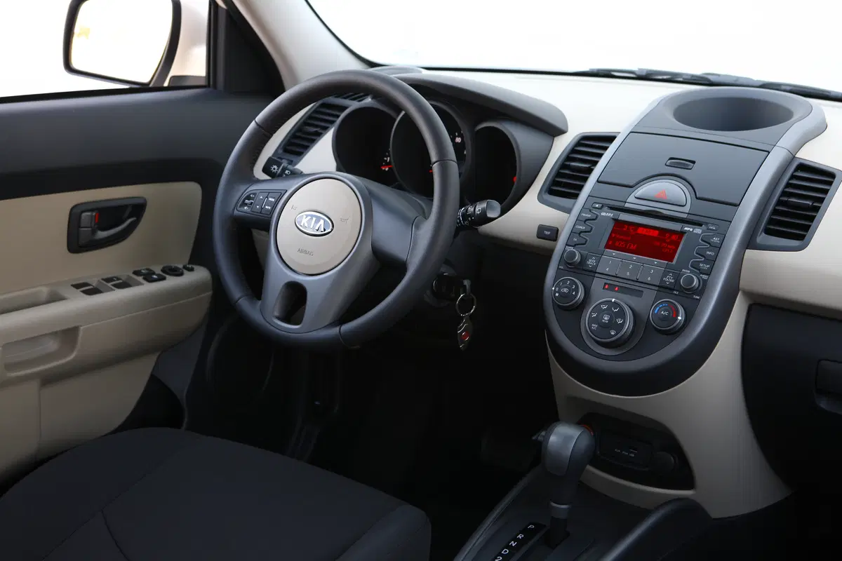 Kia Soul 1.6 CVVT Cool (35)