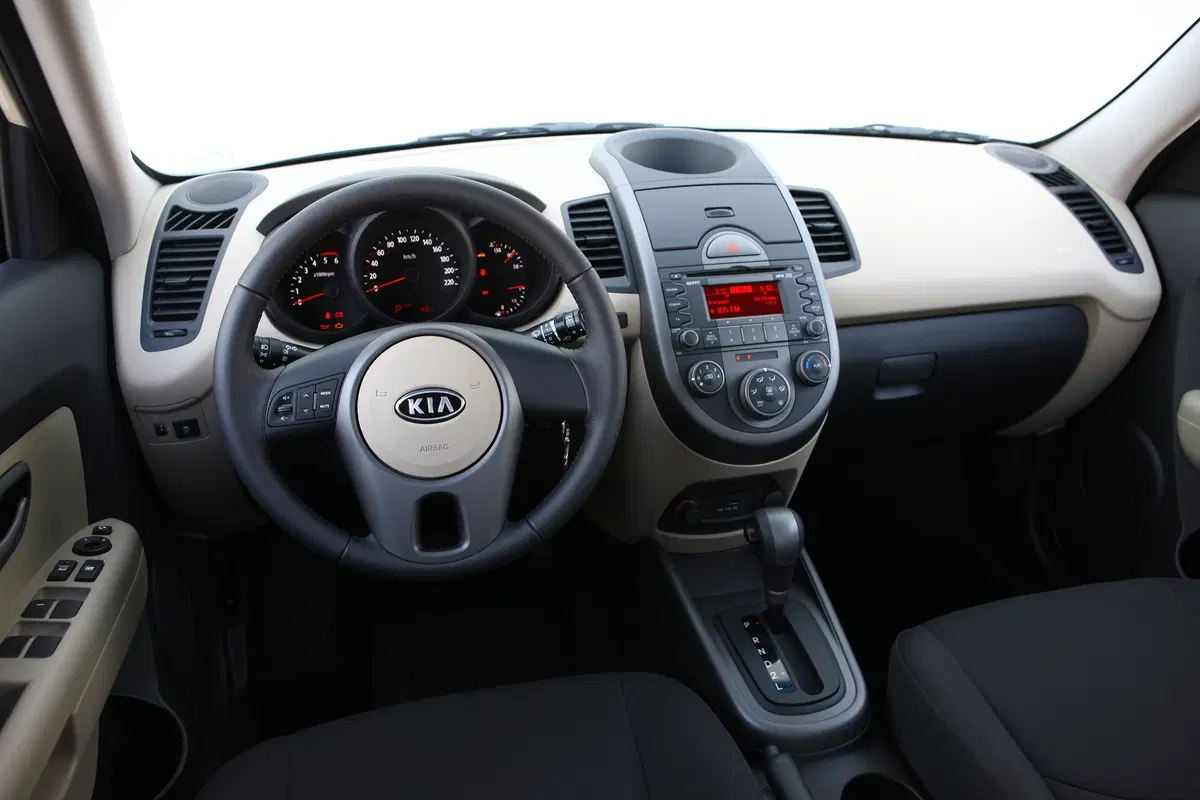 Kia Soul 1.6 CVVT Cool (37)