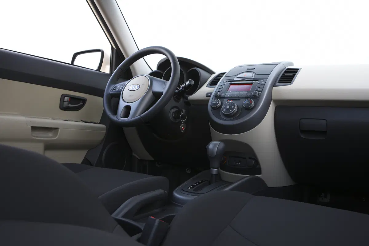 Kia Soul 1.6 CVVT Cool (38)