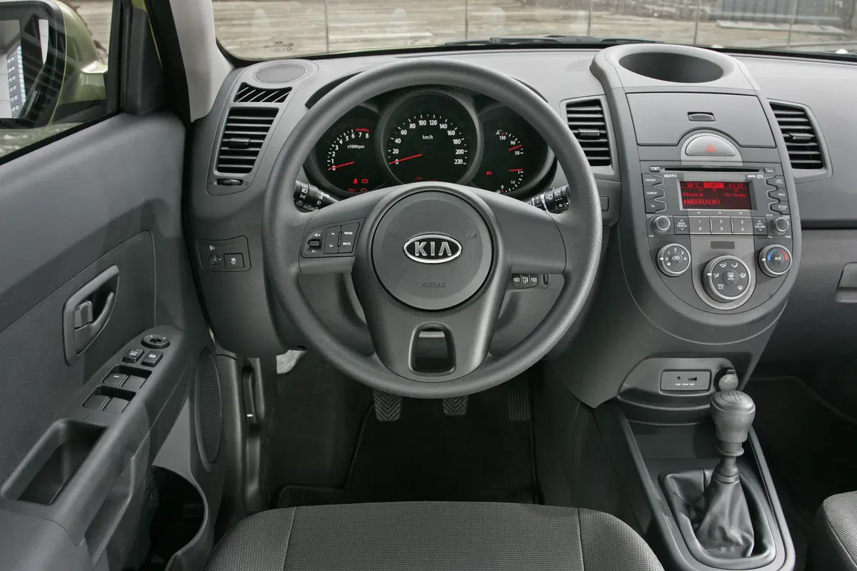 Kia Soul 1.6 CVVT Cool (41)