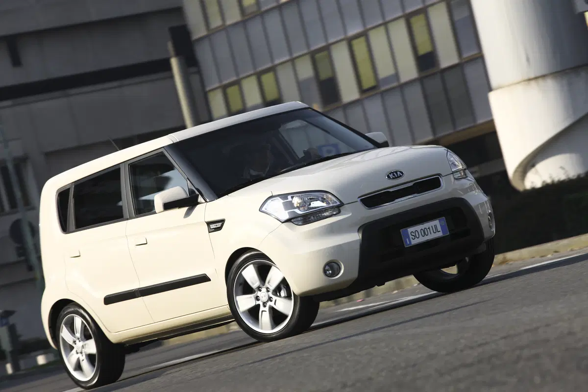 Kia Soul 1.6 CVVT Cool (52)