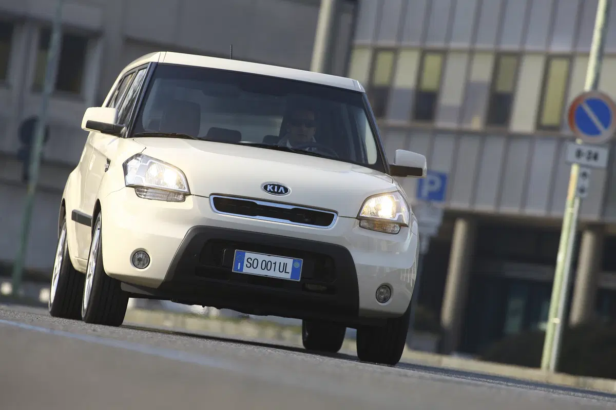 Kia Soul 1.6 CVVT Cool (53)