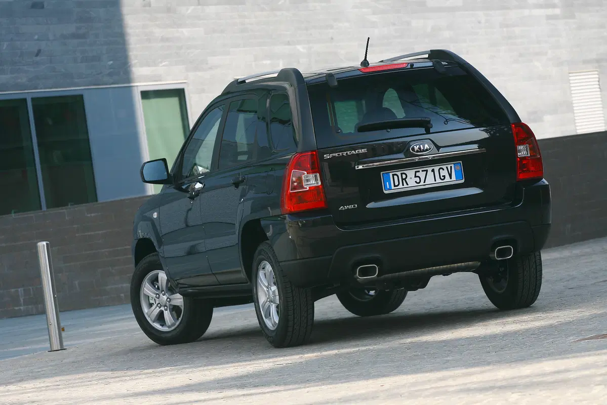 Kia Sportage 2.0 141CV 2WD Active EcoSuv (3)