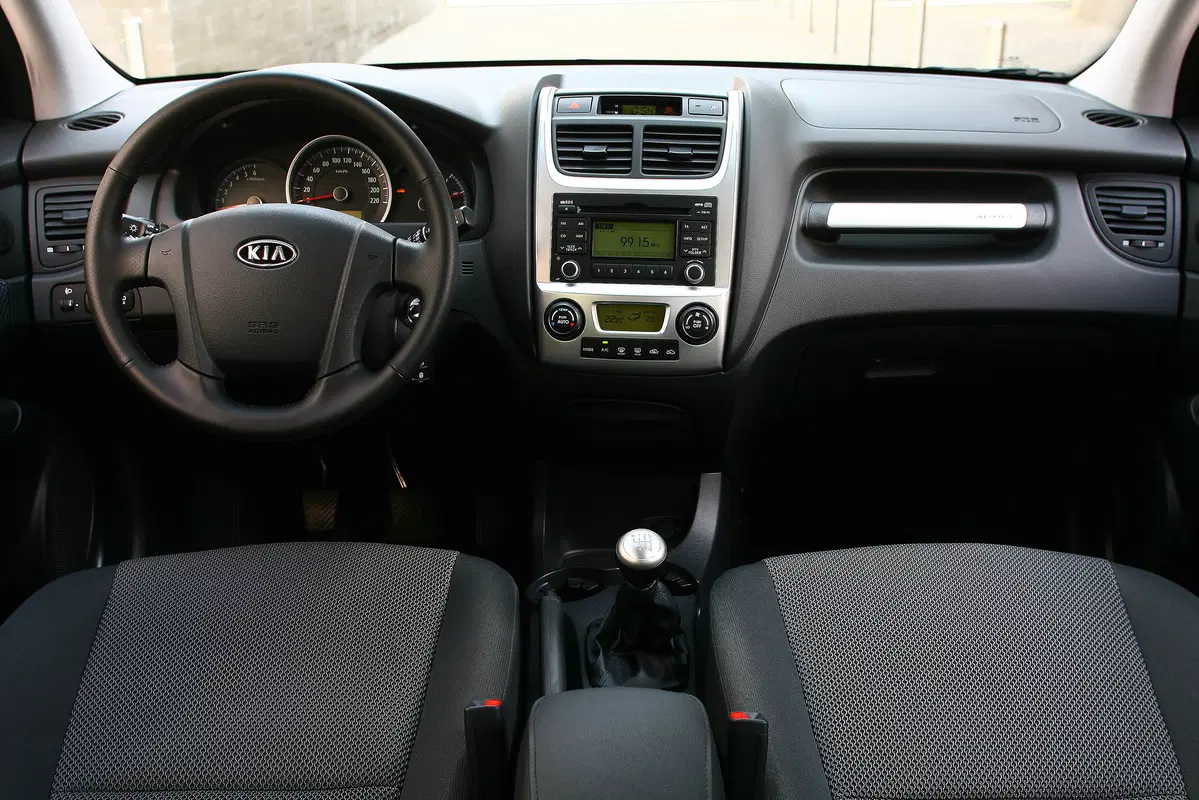 Kia Sportage 2.0 141CV 2WD Active EcoSuv (4)
