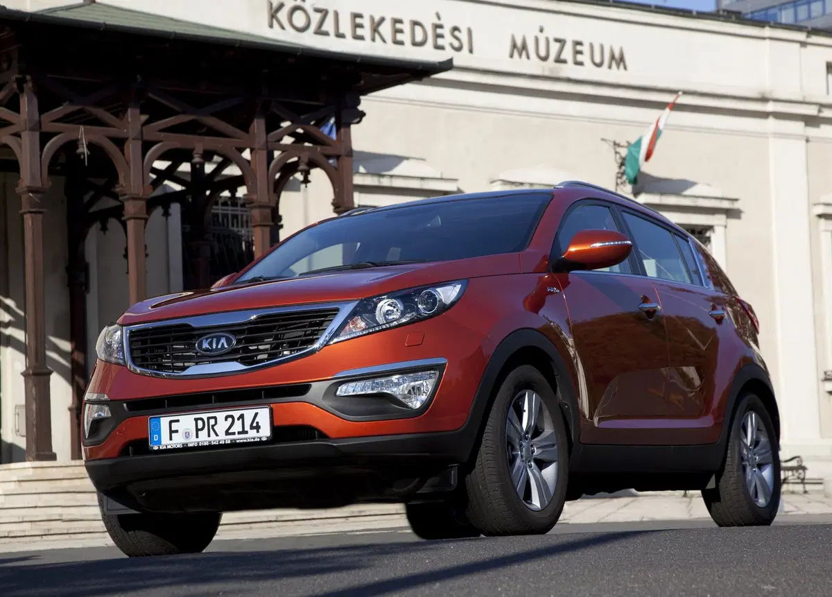 Kia Sportage 1.6 ECO GPL+ 2WD Active (8)