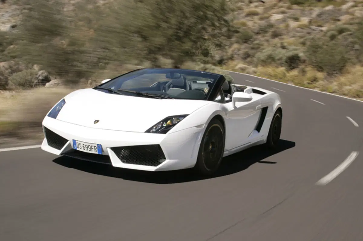 Lamborghini Gallardo Cabrio 5.2 V10 LP570-4 Spyder Performance (7)
