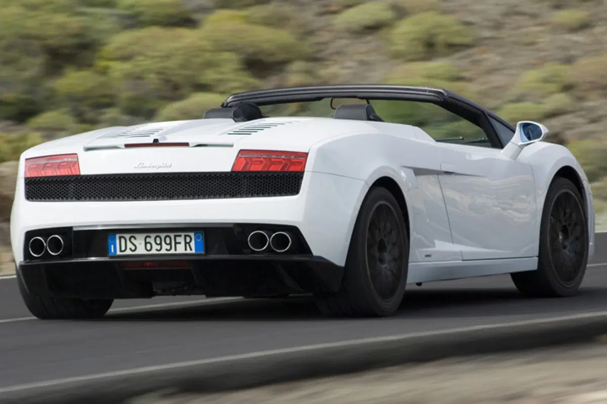Lamborghini Gallardo Cabrio 5.2 V10 LP570-4 Spyder Performance (8)