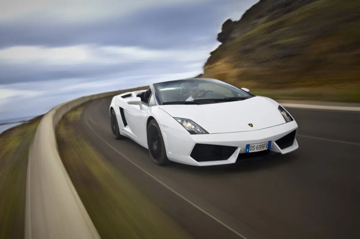 Lamborghini Gallardo Cabrio 5.2 V10 LP570-4 Spyder Performance (13)