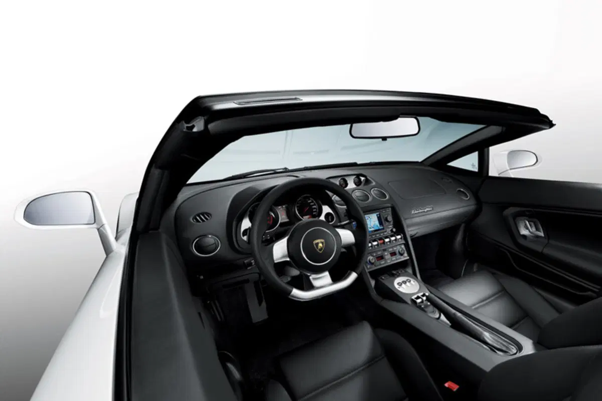 Lamborghini Gallardo Cabrio 5.2 V10 LP570-4 Spyder Performance (28)