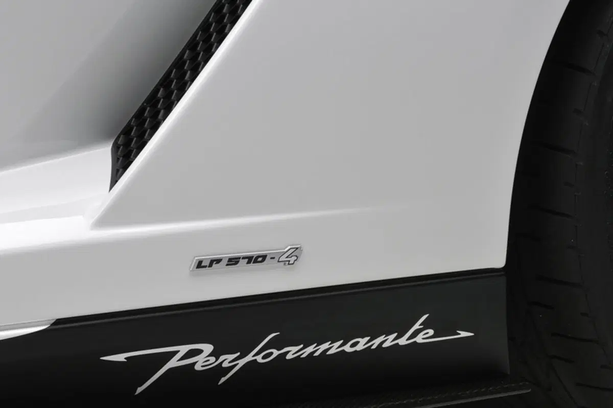 Lamborghini Gallardo Cabrio 5.2 V10 LP570-4 Spyder Performance (35)