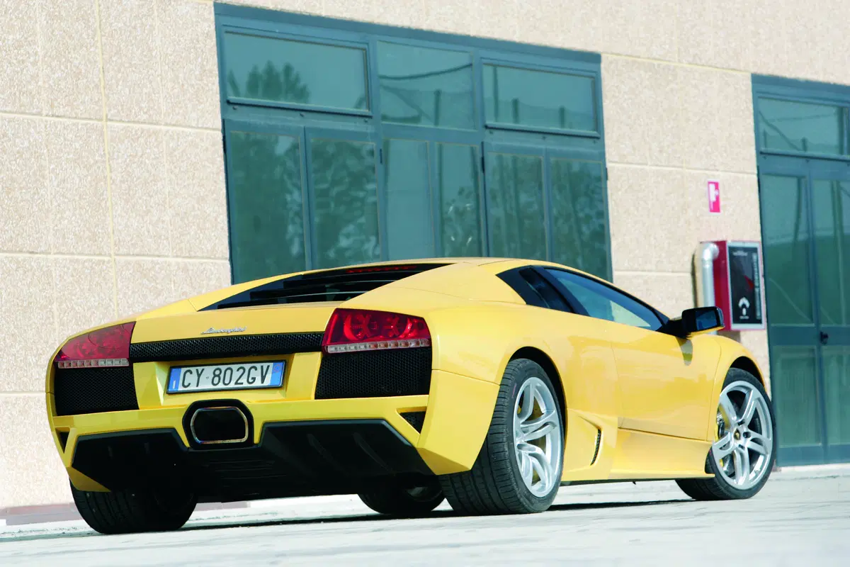 Lamborghini Murciélago Coupé 6.5 V12 LP640 Coupé (4)