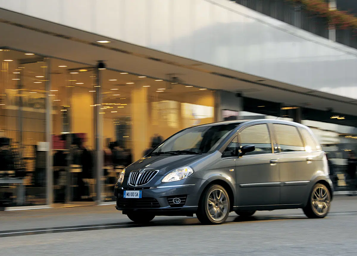 Lancia Musa 1.4 Argento Ecochic GPL (4)