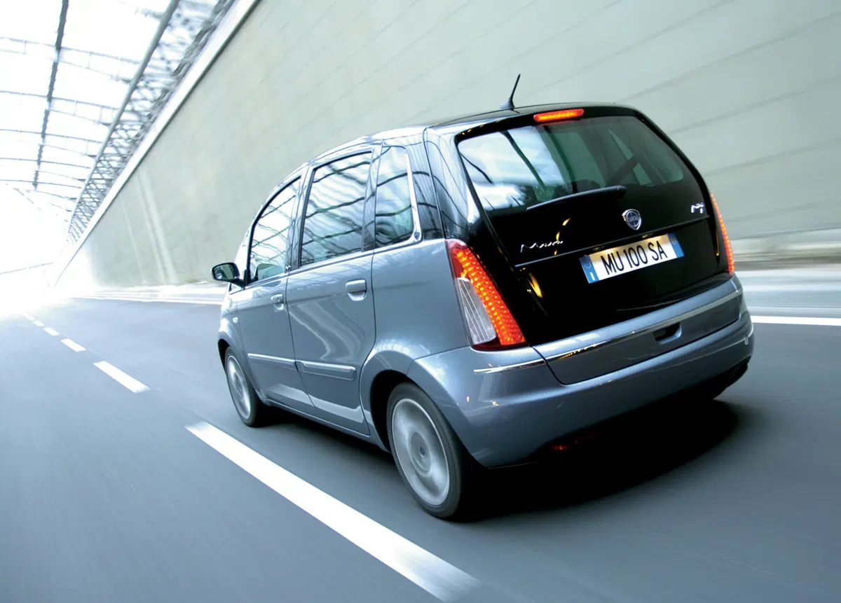 Lancia Musa 1.4 Argento Ecochic GPL (10)