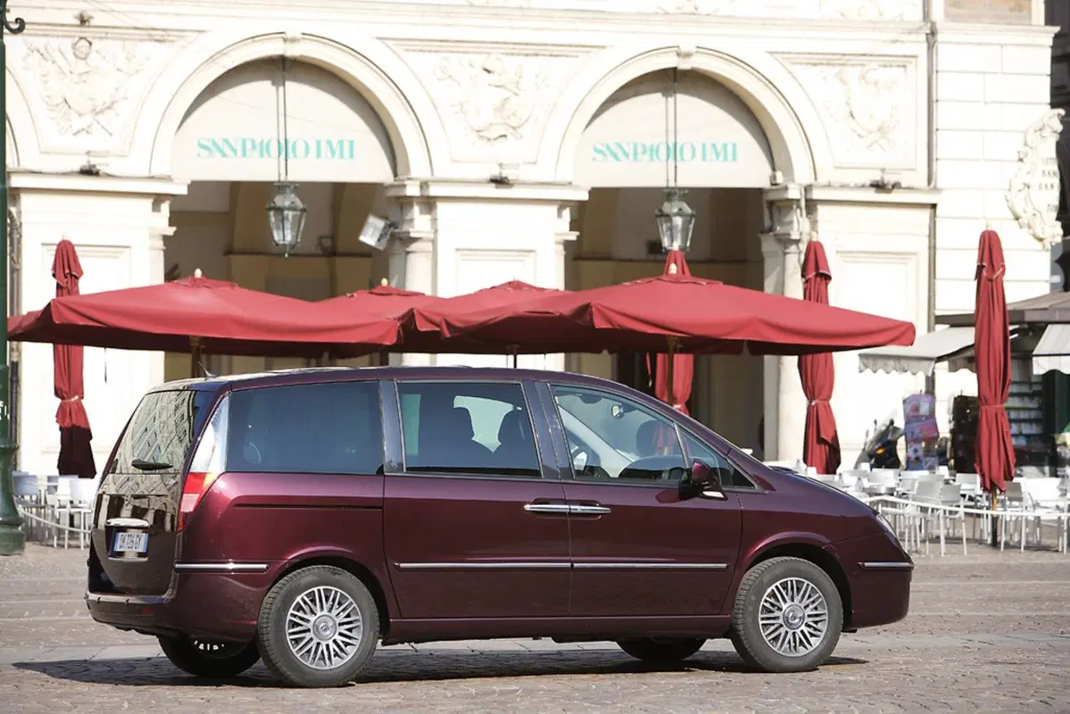 Lancia Phedra (2002-10) (3)