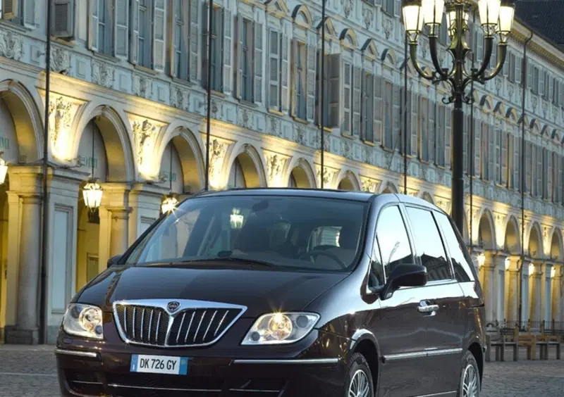 Lancia Phedra (2002-10) (4)