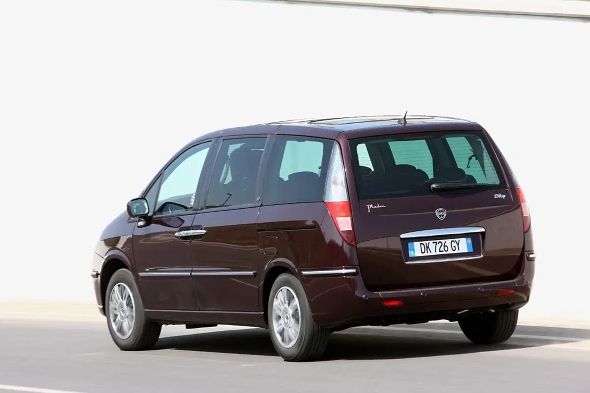 Lancia Phedra (2002-10) (8)