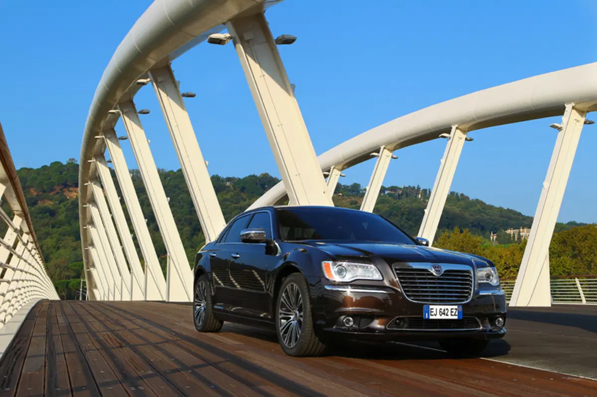 Lancia Thema (2011-14) (5)