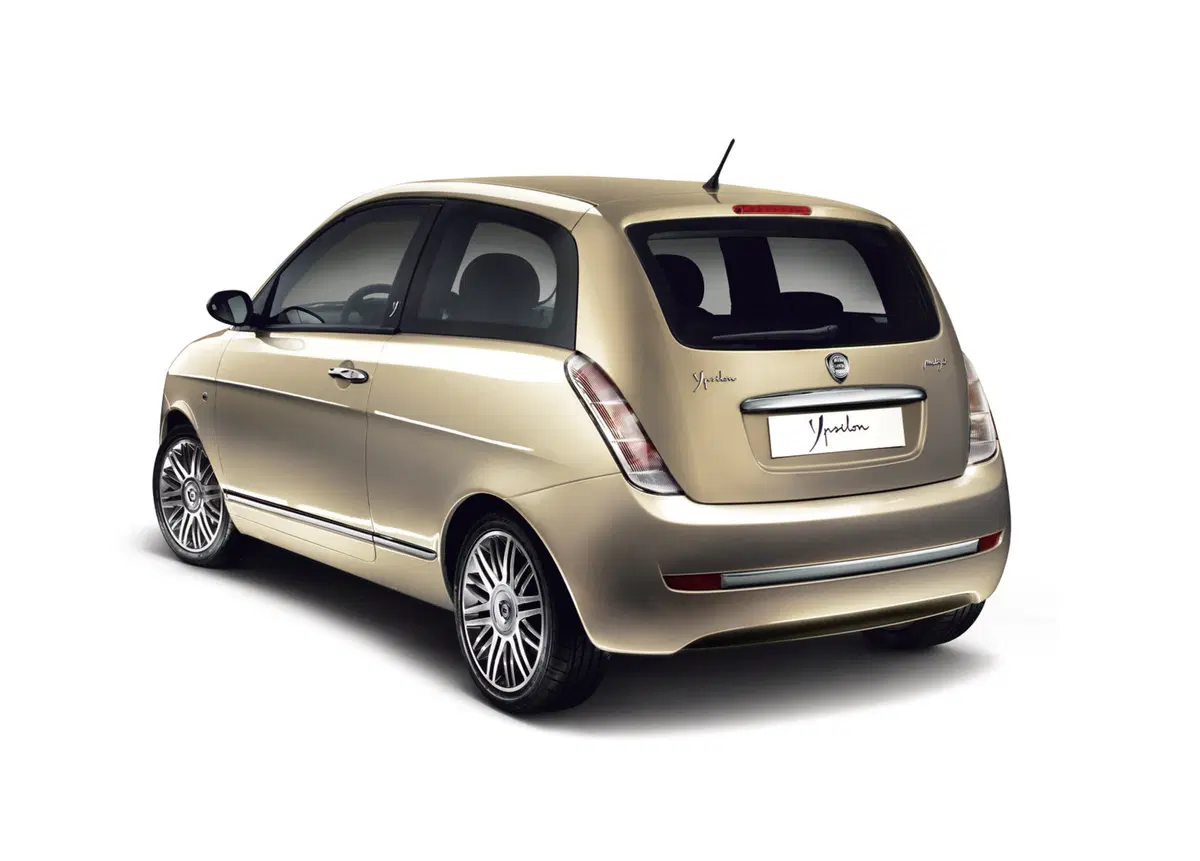 Lancia Ypsilon (2006-13) (8)