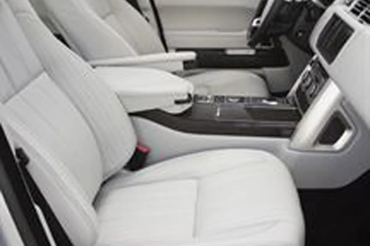 Land Rover Range Rover 4.4 SDV8 Vogue (19)