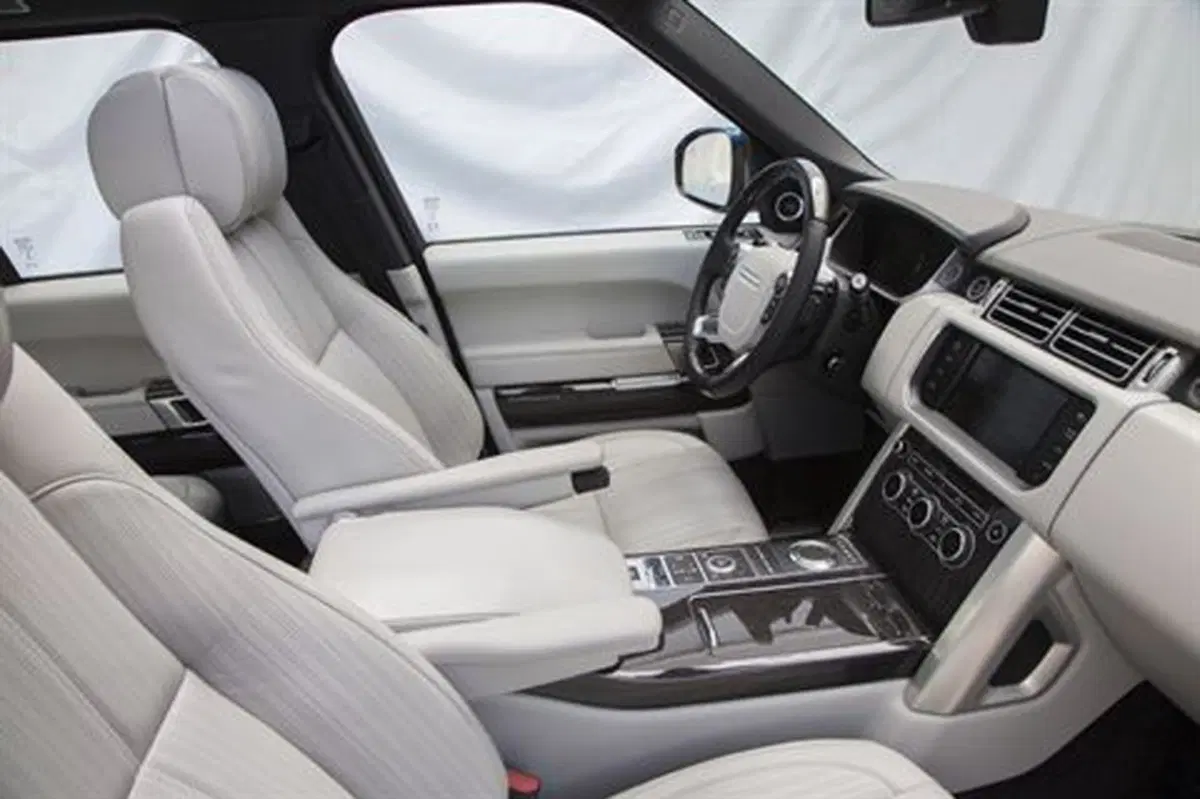 Land Rover Range Rover 4.4 SDV8 Vogue (12)