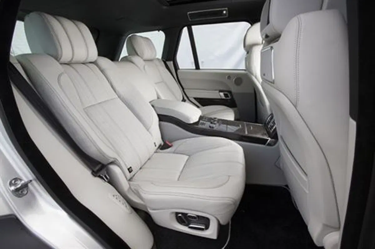 Land Rover Range Rover 4.4 SDV8 Vogue (13)