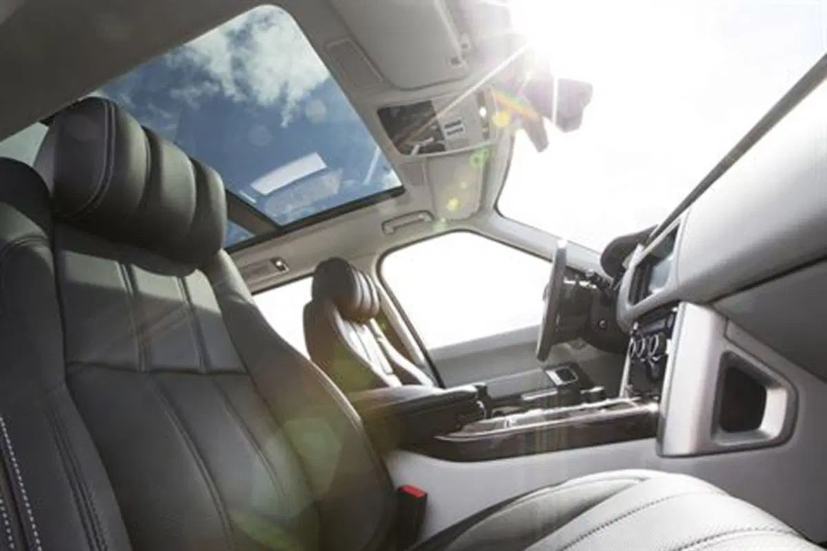 Land Rover Range Rover 4.4 SDV8 Vogue (21)