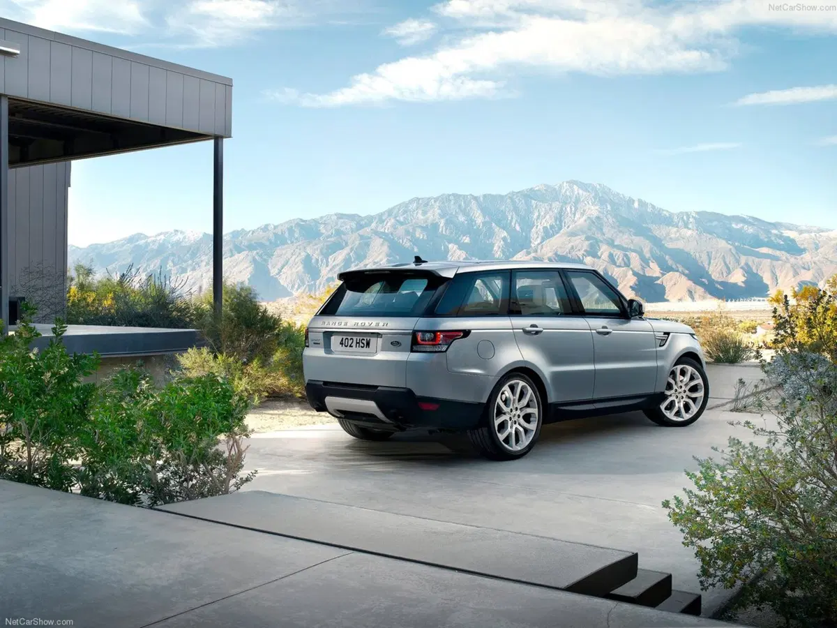 Land Rover Range Rover Sport 3.0 TDV6 SE (50)