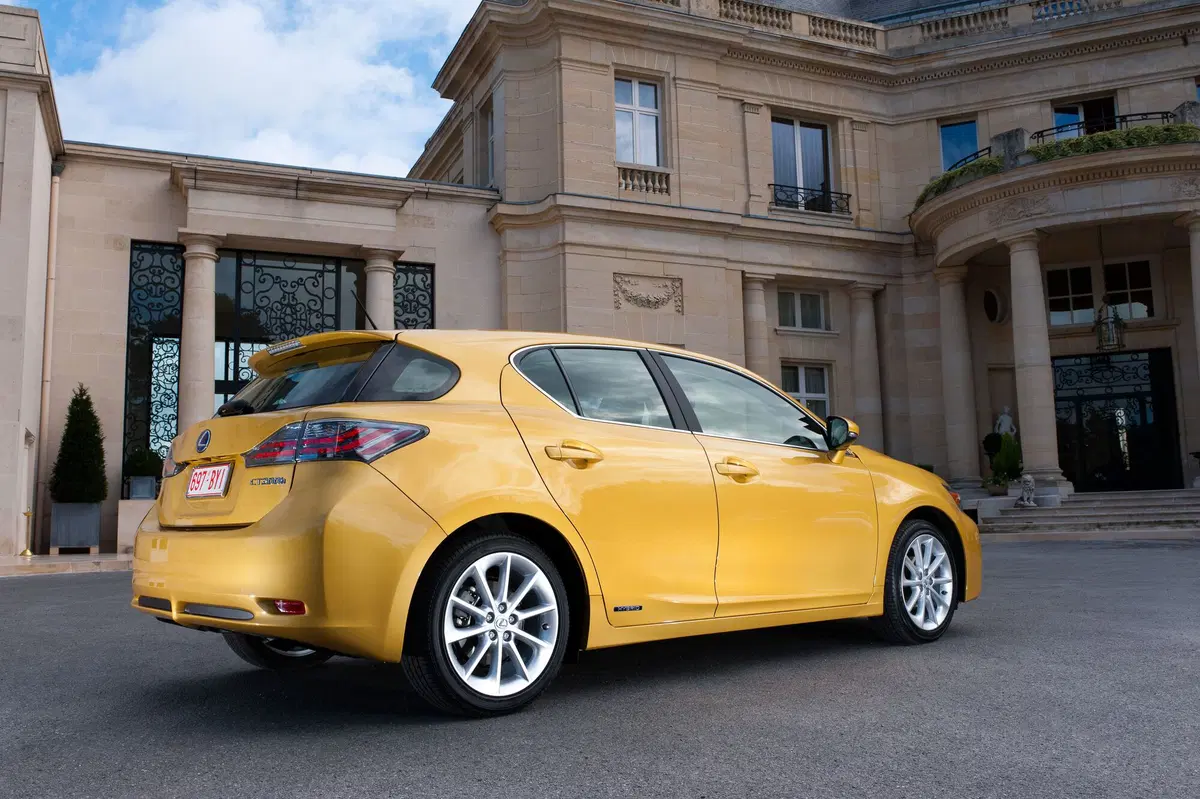Lexus CT (2010-20) (38)