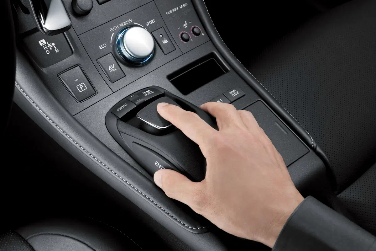 Lexus CT (2010-20) (45)