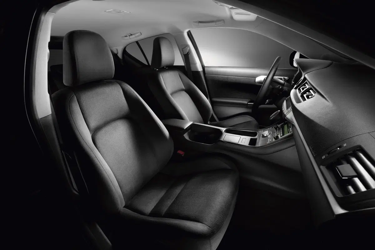 Lexus CT (2010-20) (43)