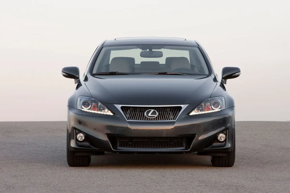 Lexus IS (2005-12) (3)