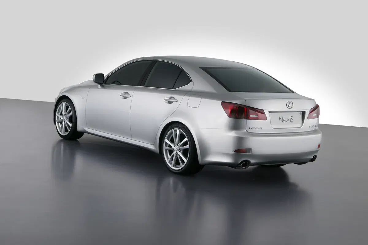 Lexus IS (2005-12) (5)