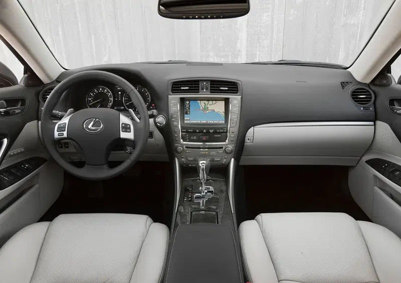 Lexus IS (2005-12) (10)