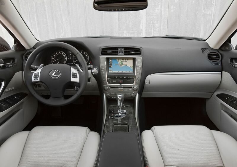Lexus IS (2005-12) (10)