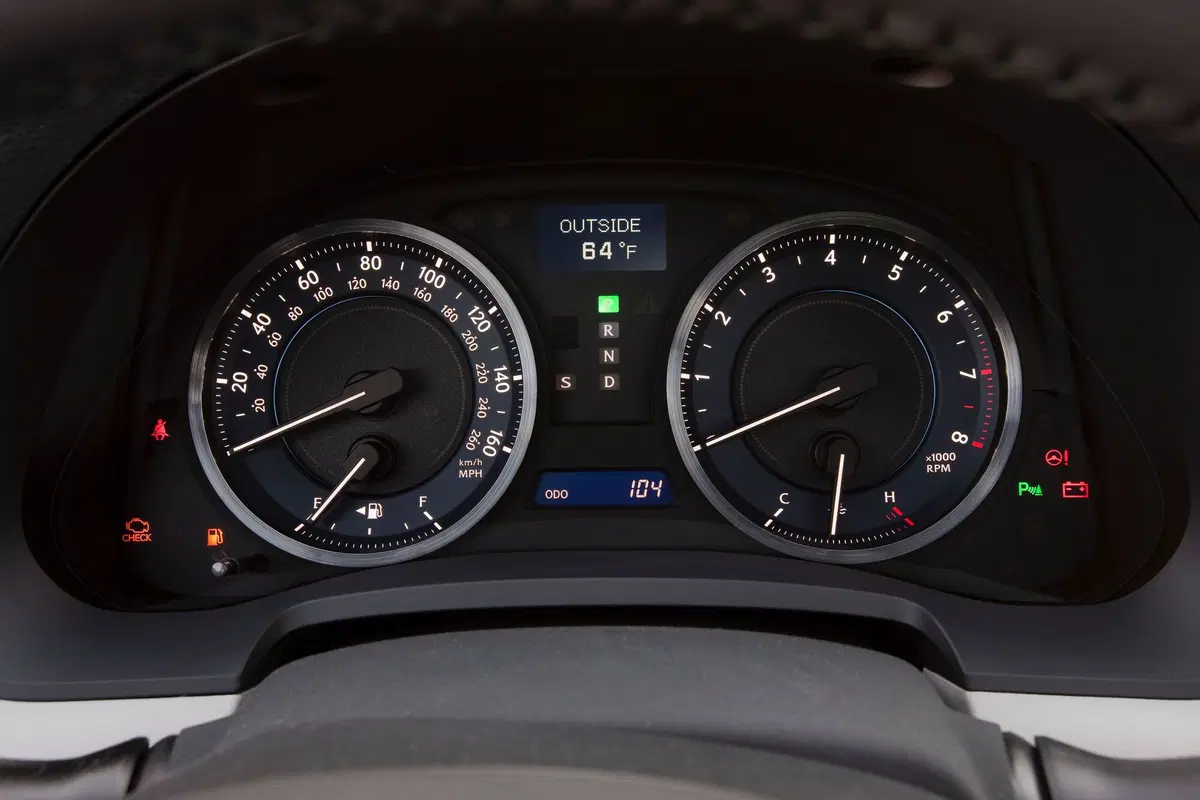 Lexus IS (2005-12) (11)