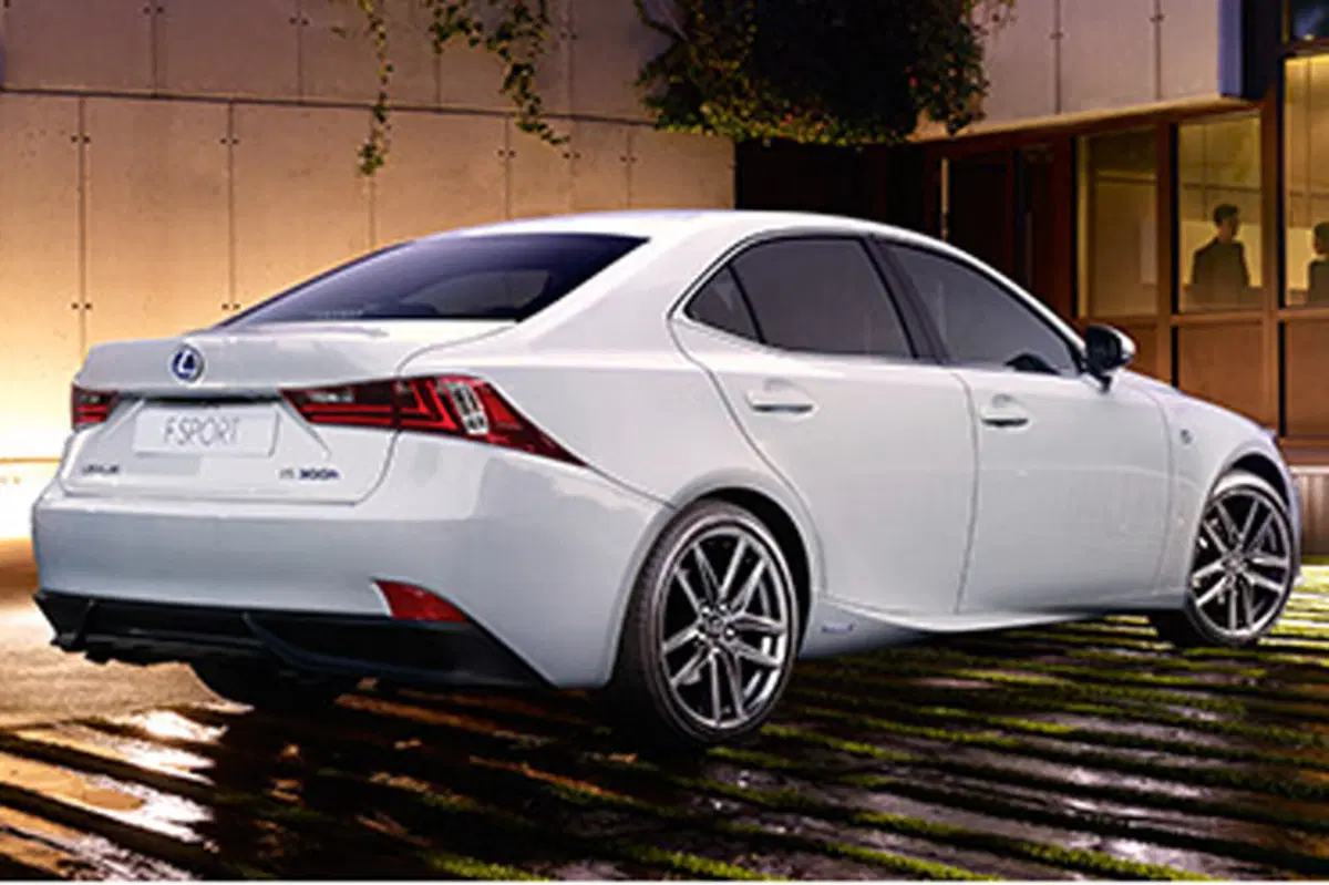 Lexus IS (2013-20) (9)