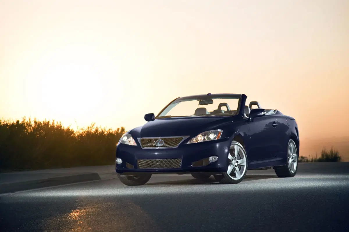 Lexus IS Cabrio (2009-12) (12)