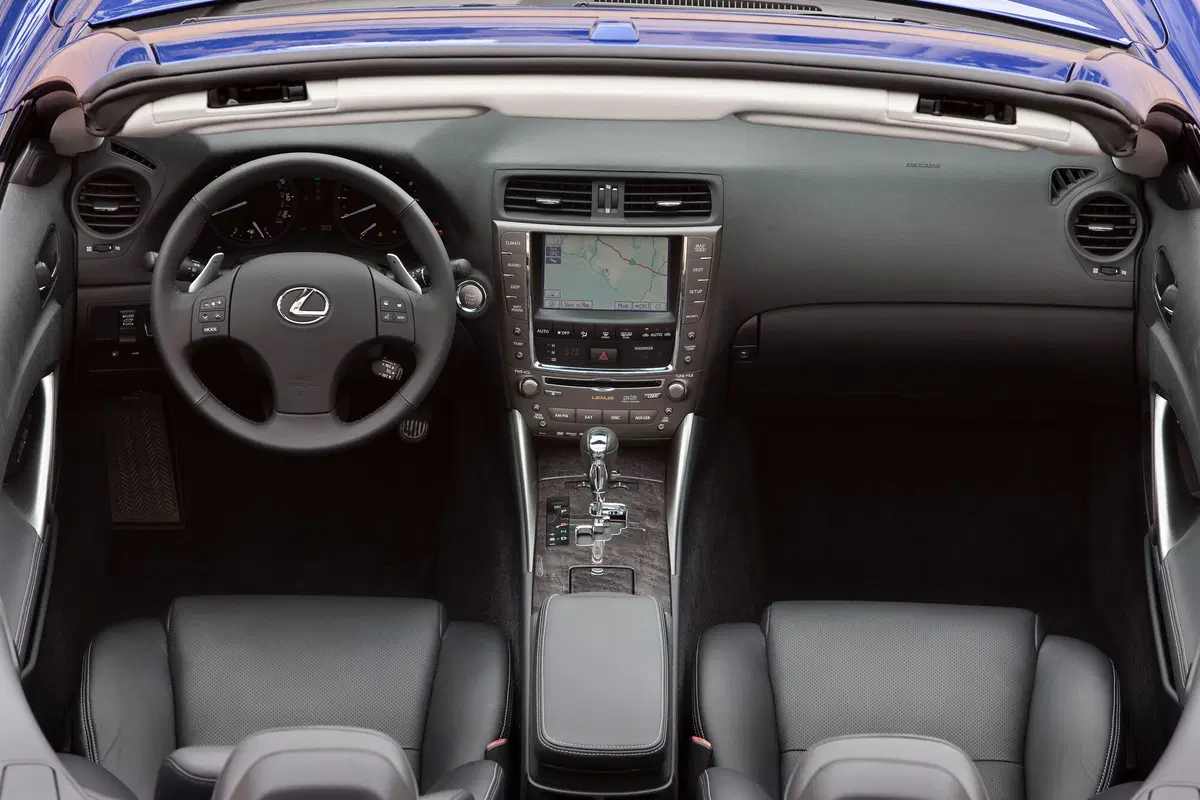Lexus IS Cabrio (2009-12) (14)