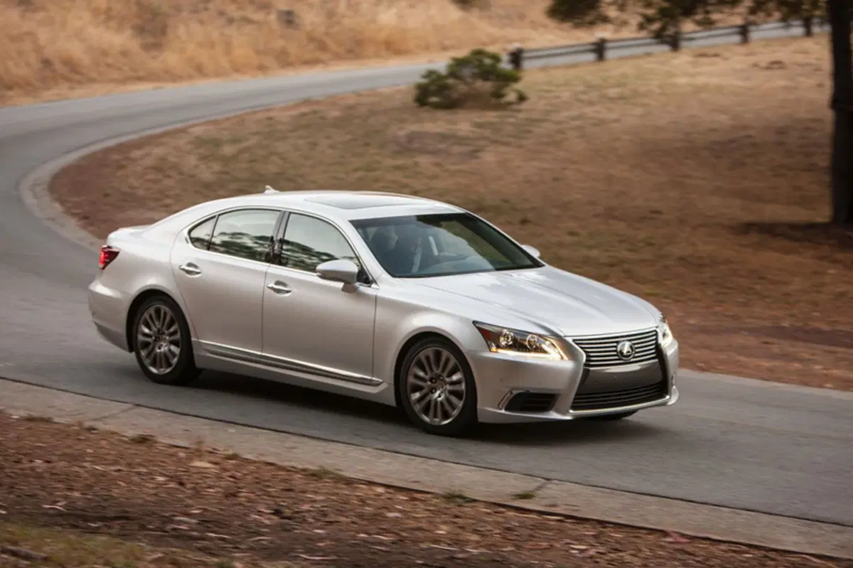 Lexus LS (1993-12) (4)