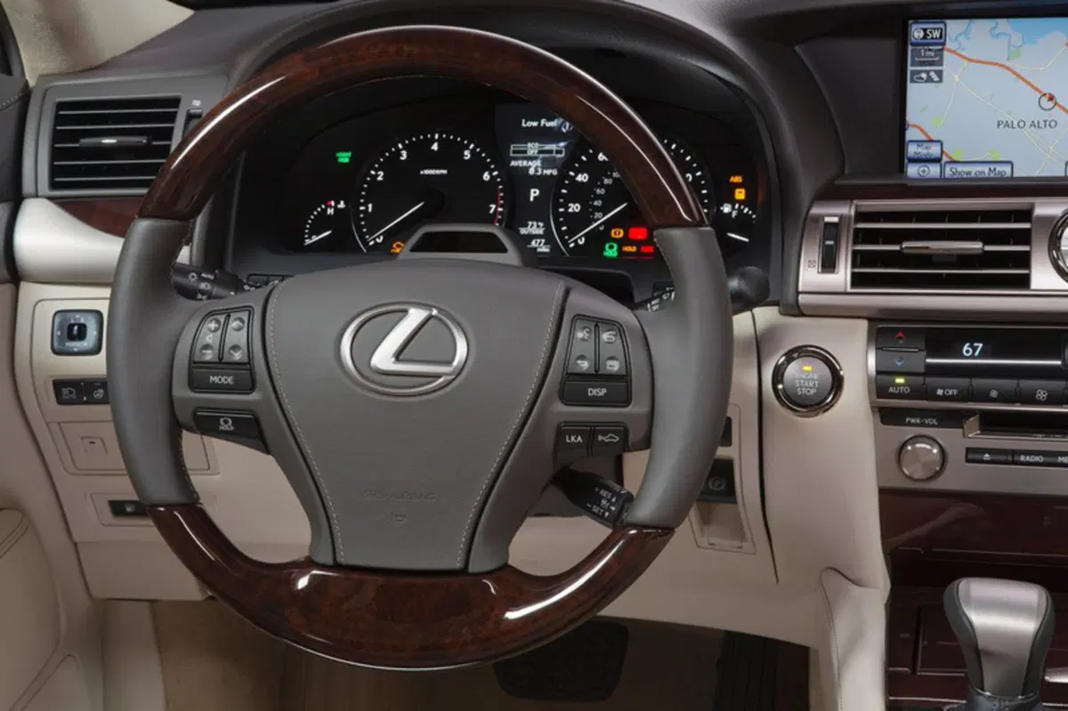 Lexus LS (1993-12) (12)