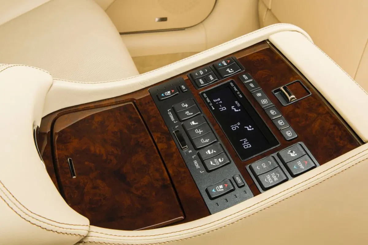 Lexus LS (1993-12) (26)