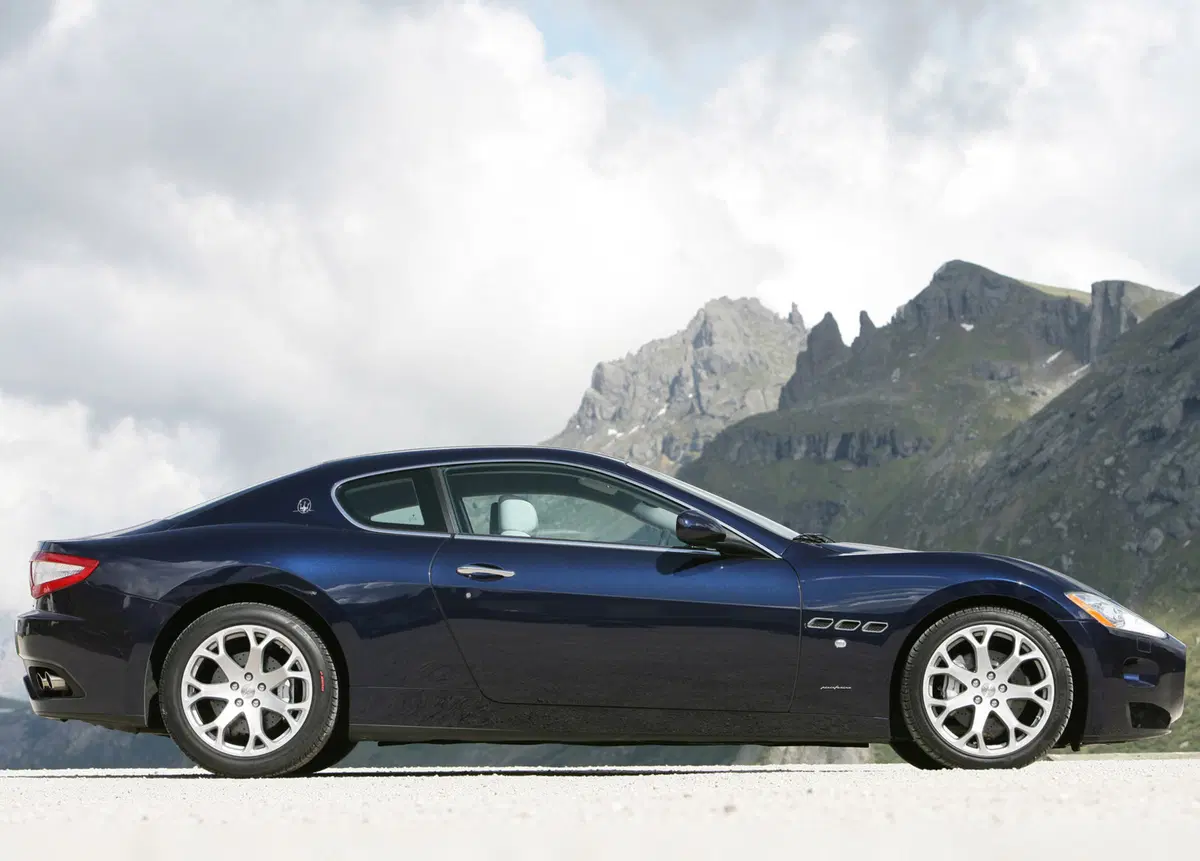 Maserati Granturismo GranTurismo 4.7 V8 Sport (26)