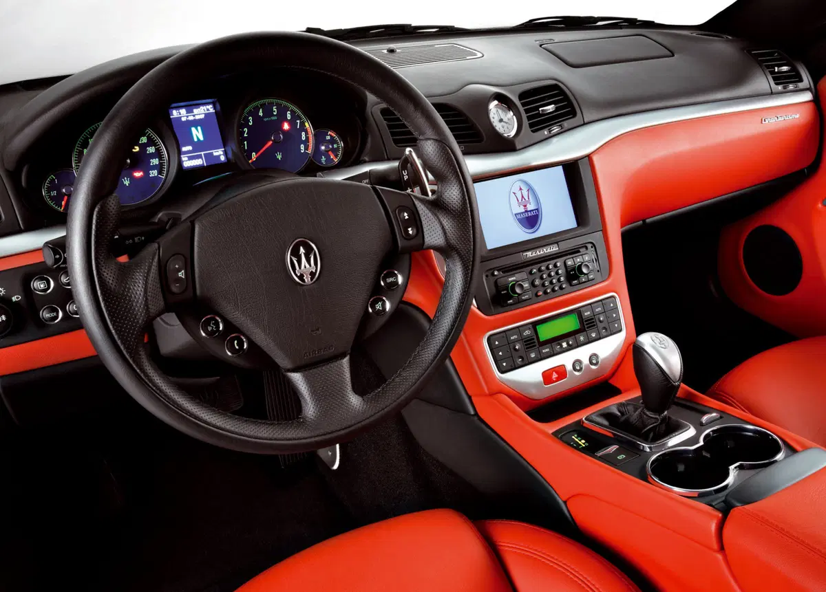 Maserati Granturismo GranTurismo 4.7 V8 Sport (12)