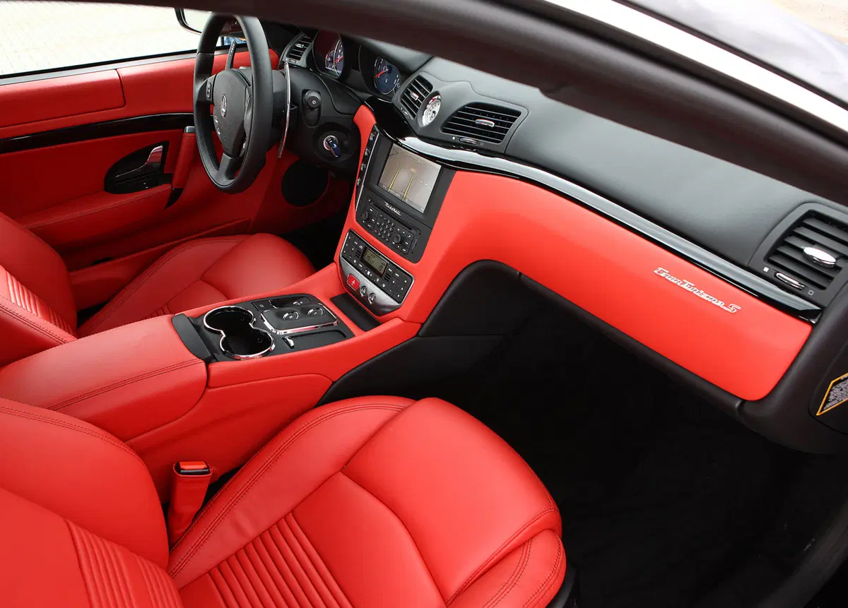 Maserati Granturismo GranTurismo 4.7 V8 Sport (13)