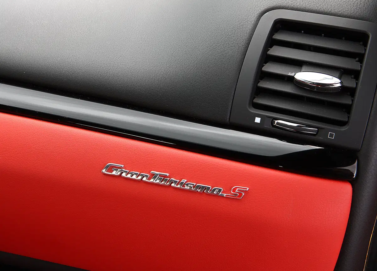 Maserati Granturismo GranTurismo 4.7 V8 Sport (19)