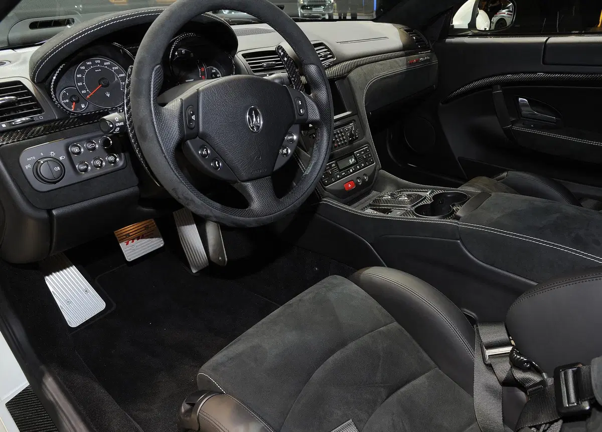 Maserati Granturismo GranTurismo 4.7 V8 Sport (18)