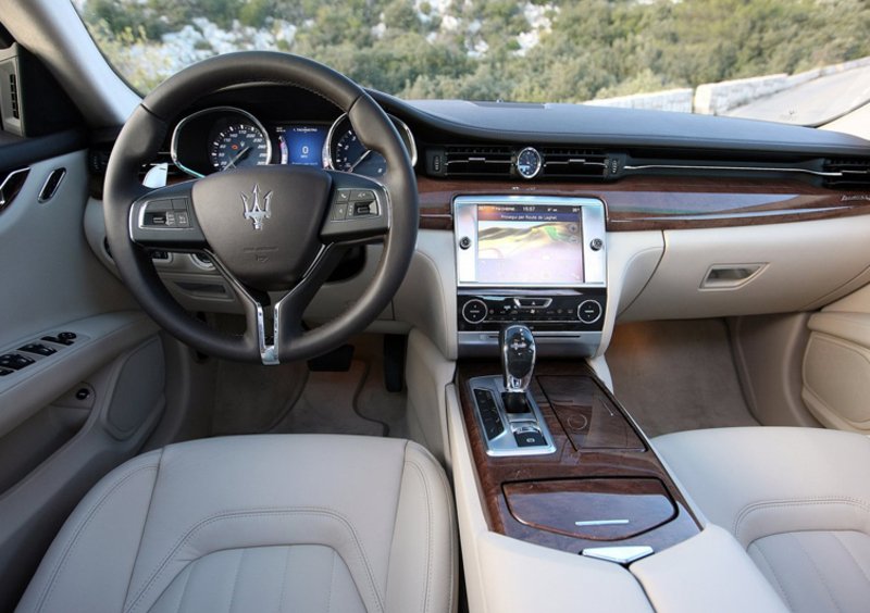 Maserati Quattroporte (39)
