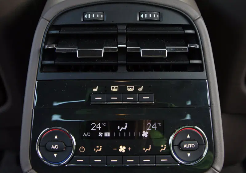 Maserati Quattroporte (2013-24) (47)